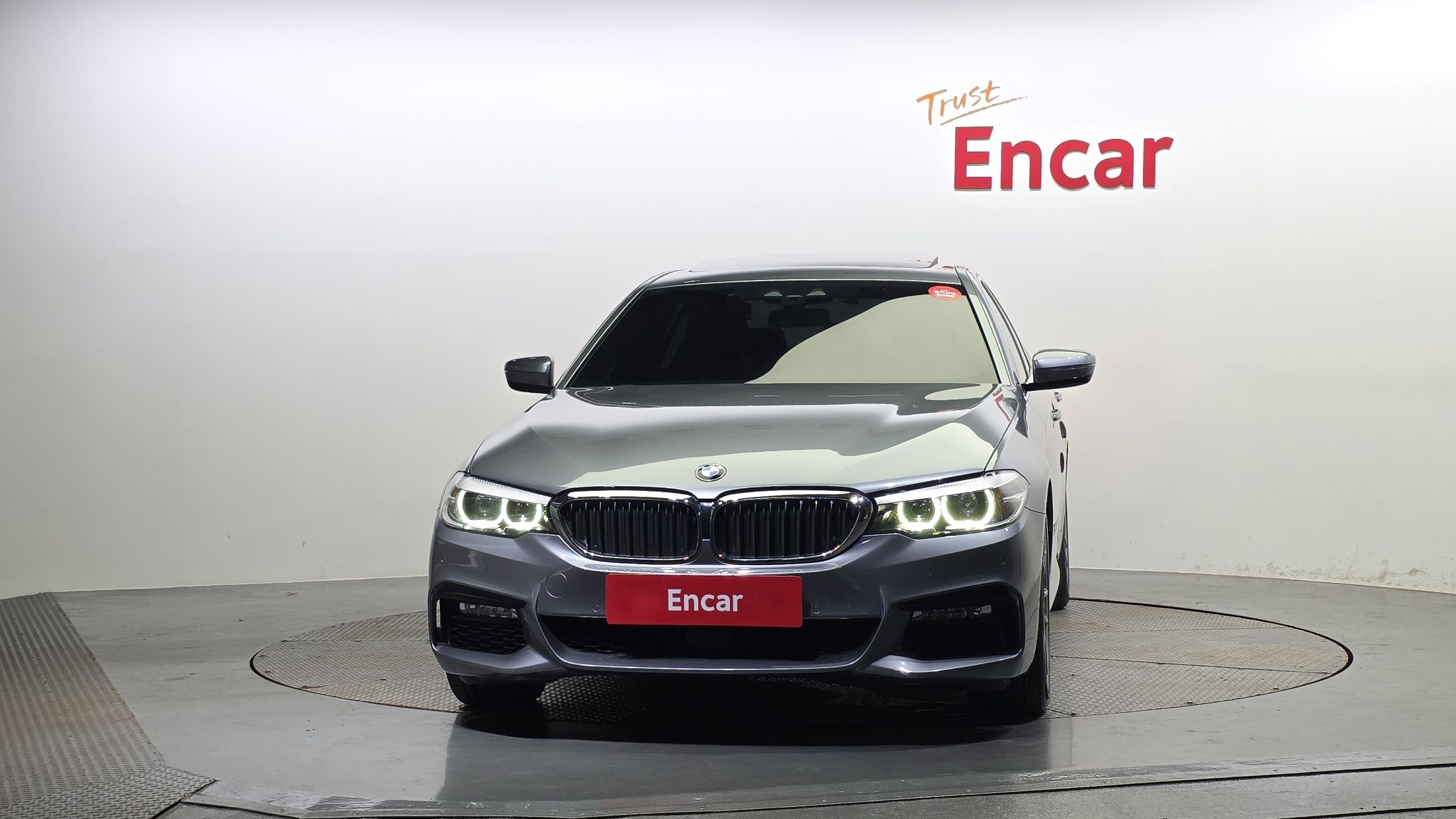 BMW 5-SERIES G30 2017
