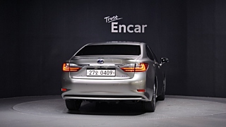 LEXUS ES300H 2016