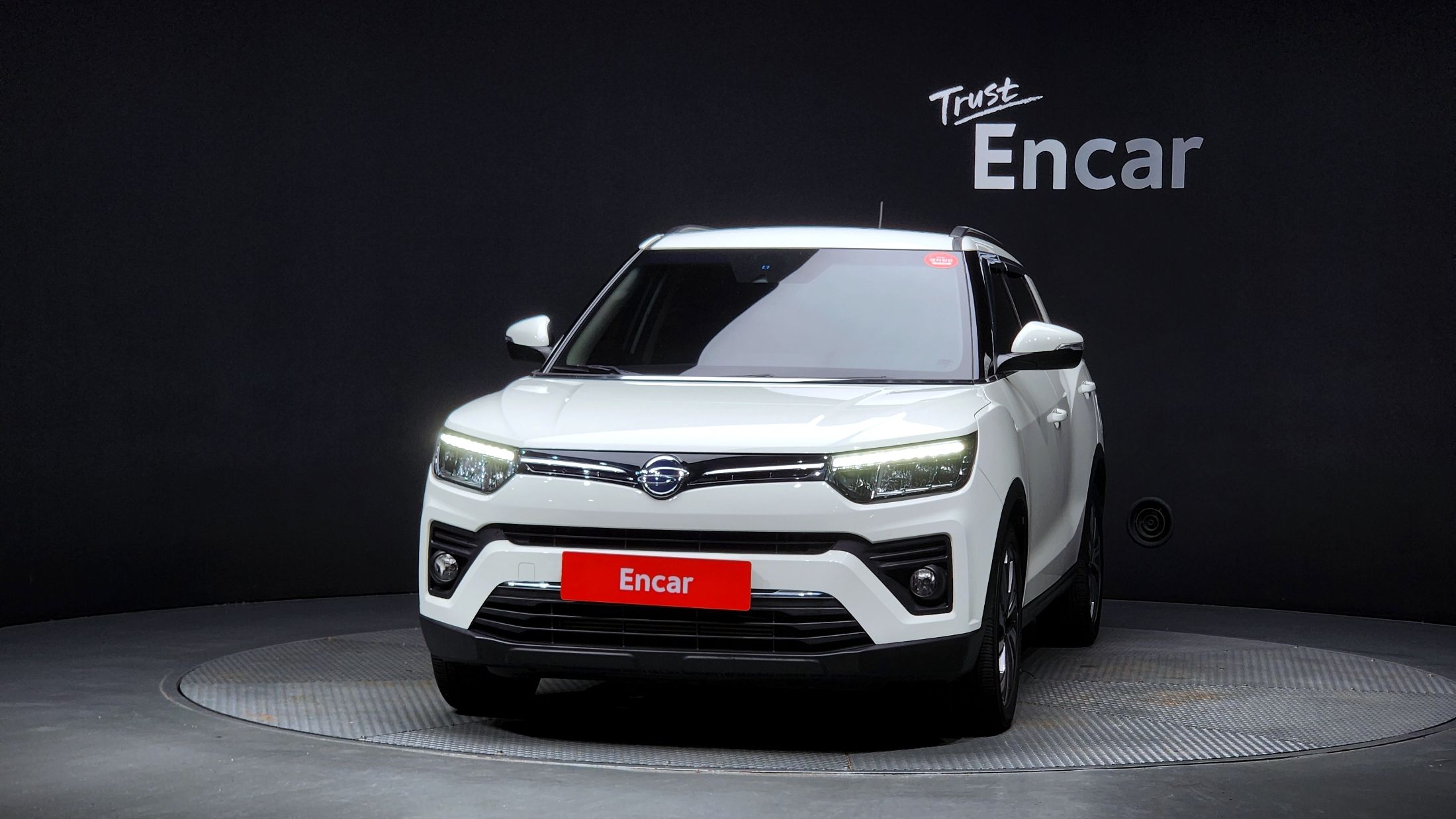 SSANGYONG TIVOLI VERY NEW 2020