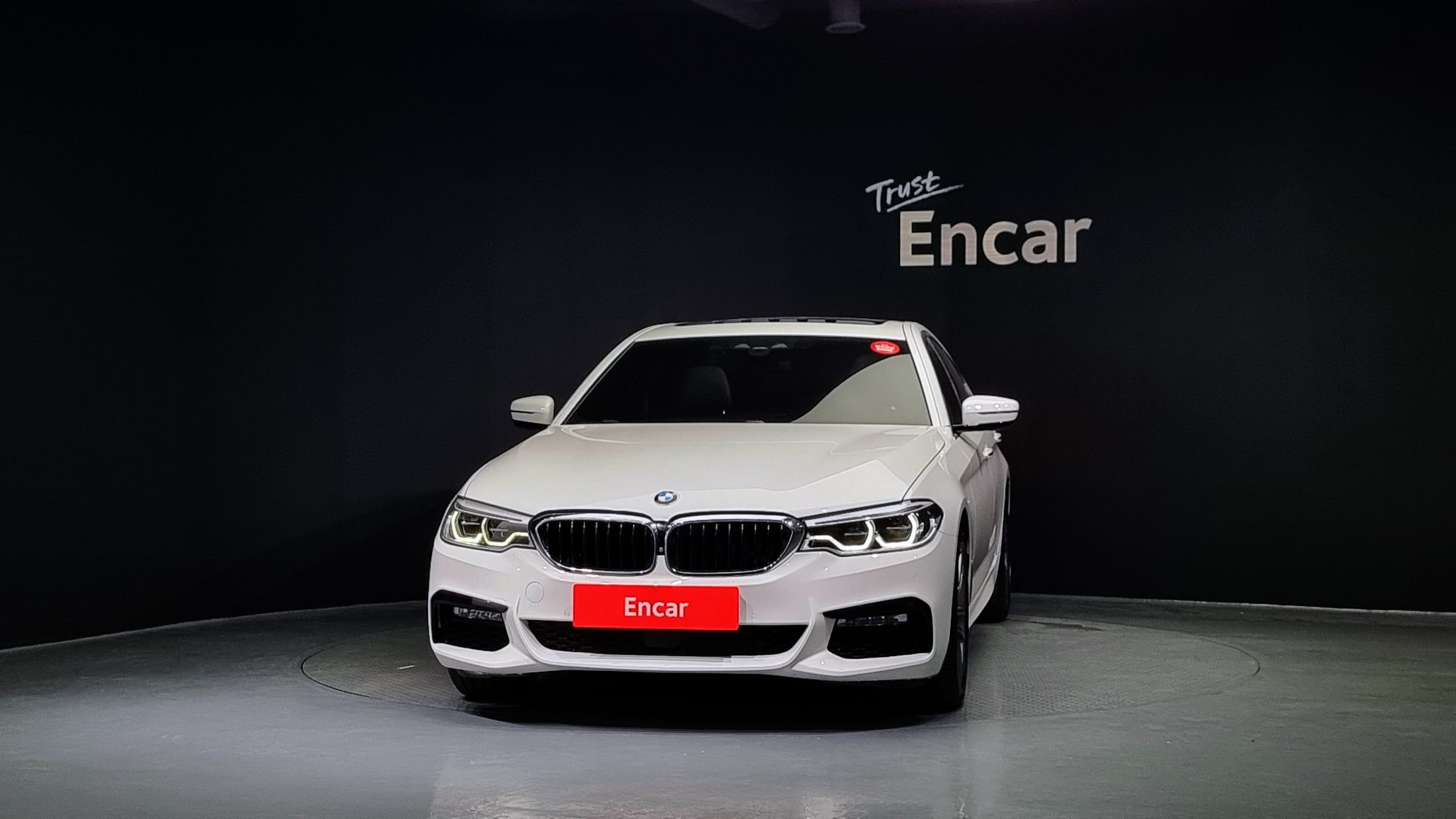 BMW 5-SERIES G30 2017