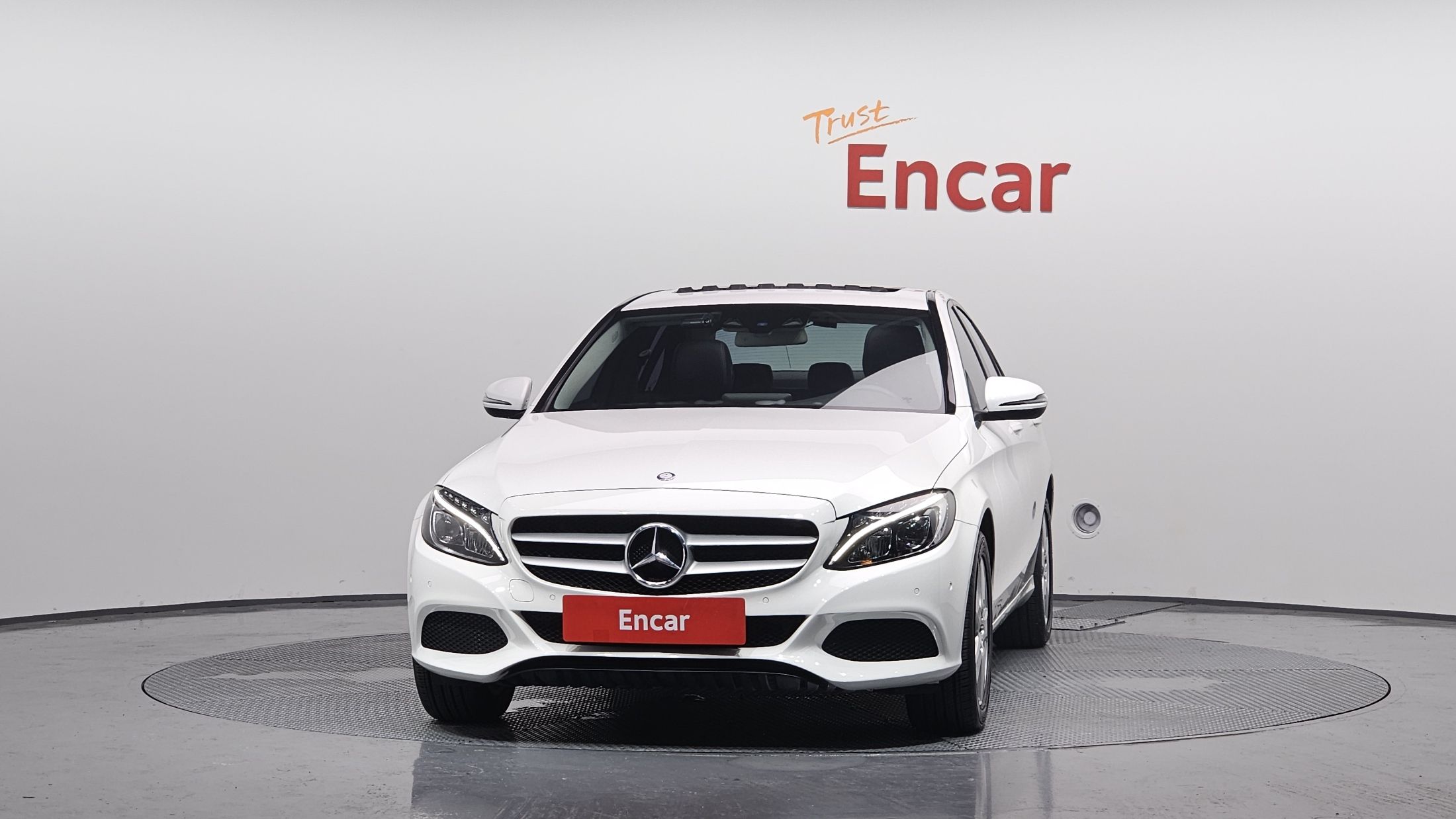MERCEDES BENZ C-CLASS W205 2016