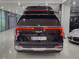KIA CARNIVAL 2025