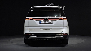 KIA CARNIVAL 2023
