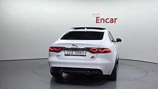 JAGUAR XF X260 2016