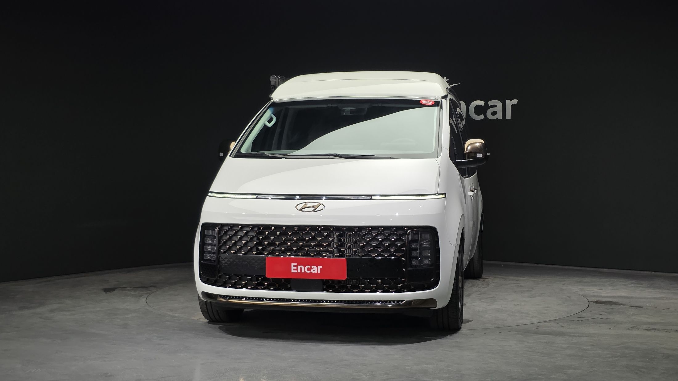 HYUNDAI STARIA 2024