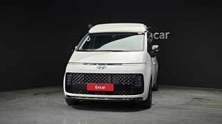 HYUNDAI STARIA 2024