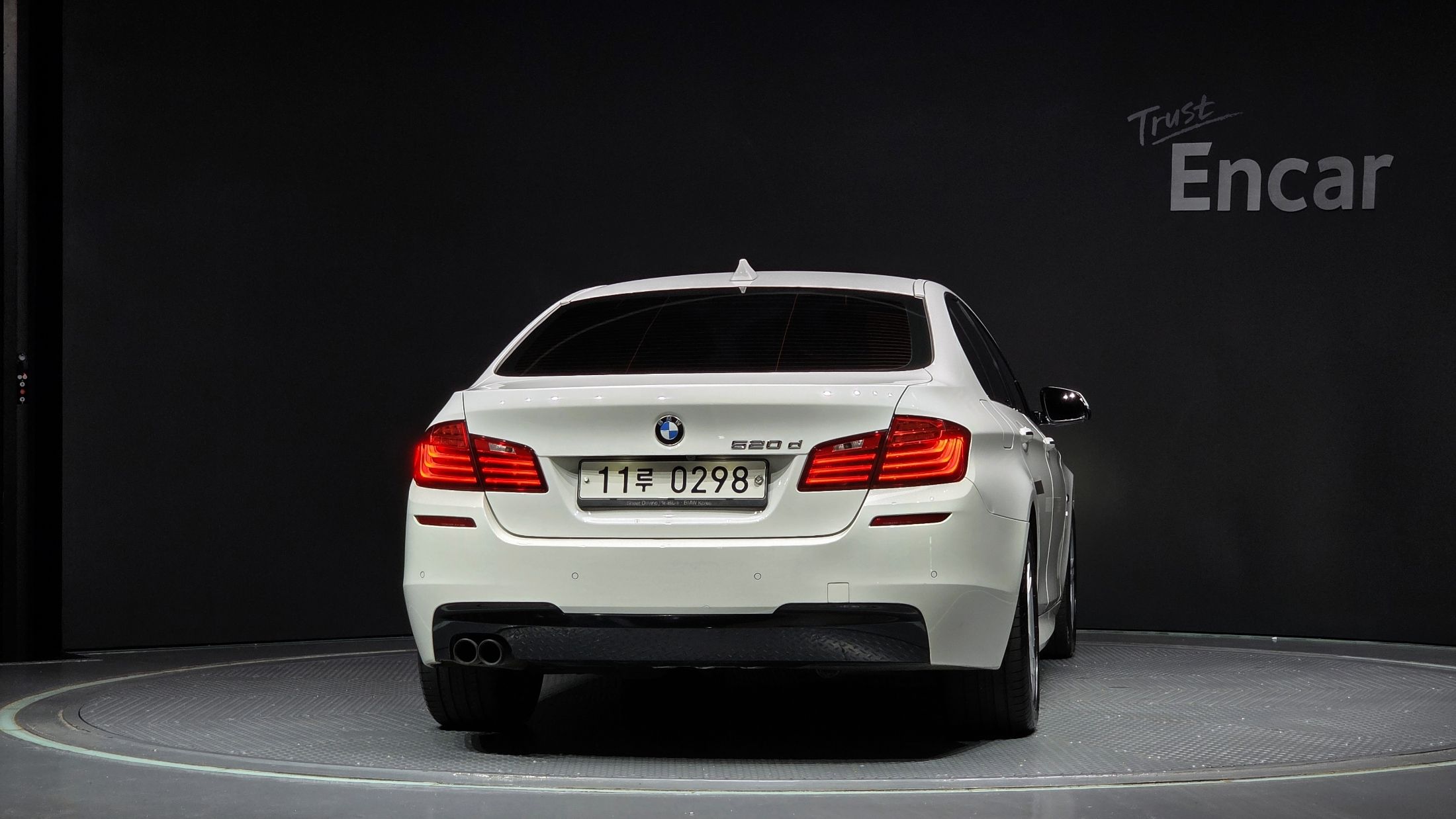 BMW 5-SERIES F10 2016