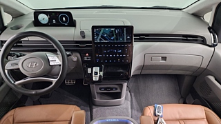 HYUNDAI STARIA 2021