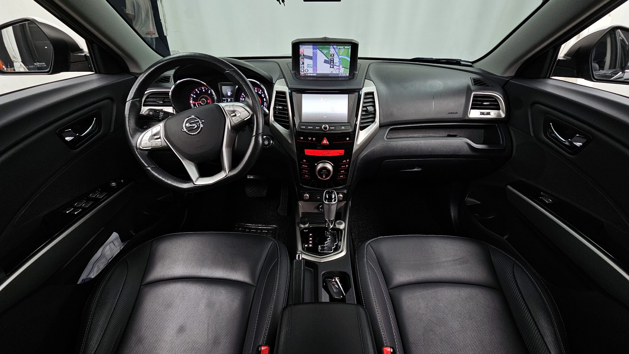SSANGYONG TIVOLI 2016