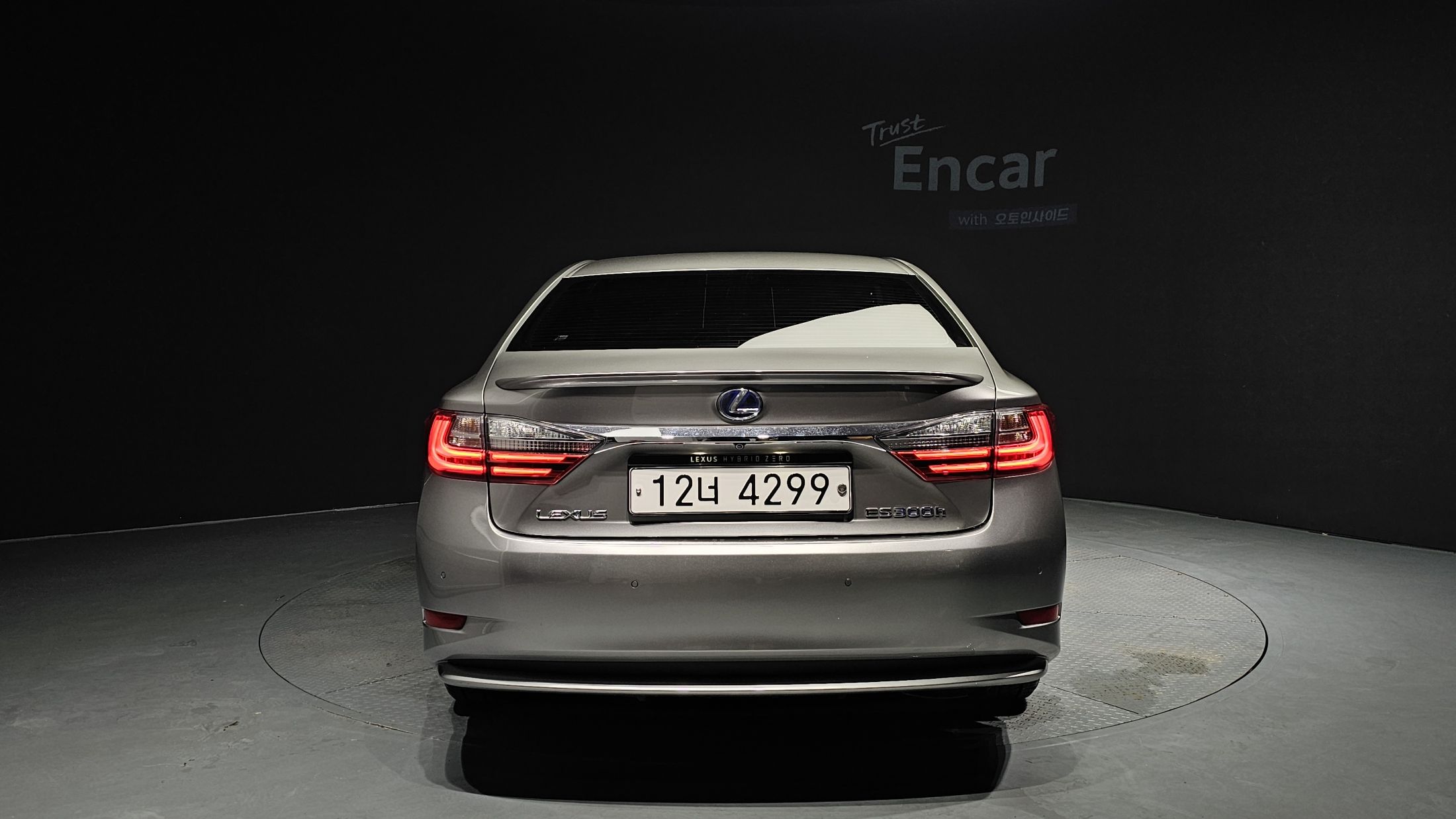 LEXUS ES300H 2016