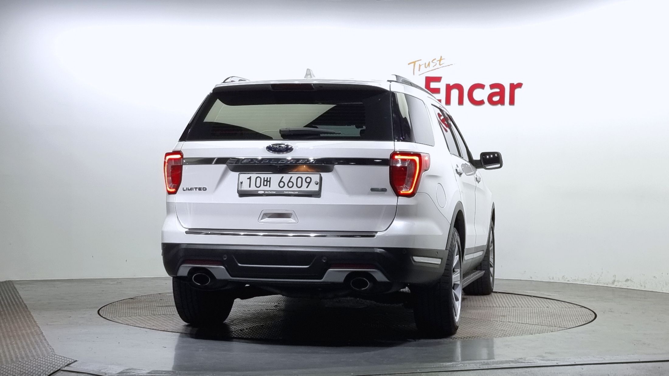 FORD EXPLORER 2018