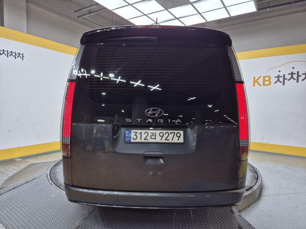 HYUNDAI STARIA 2022