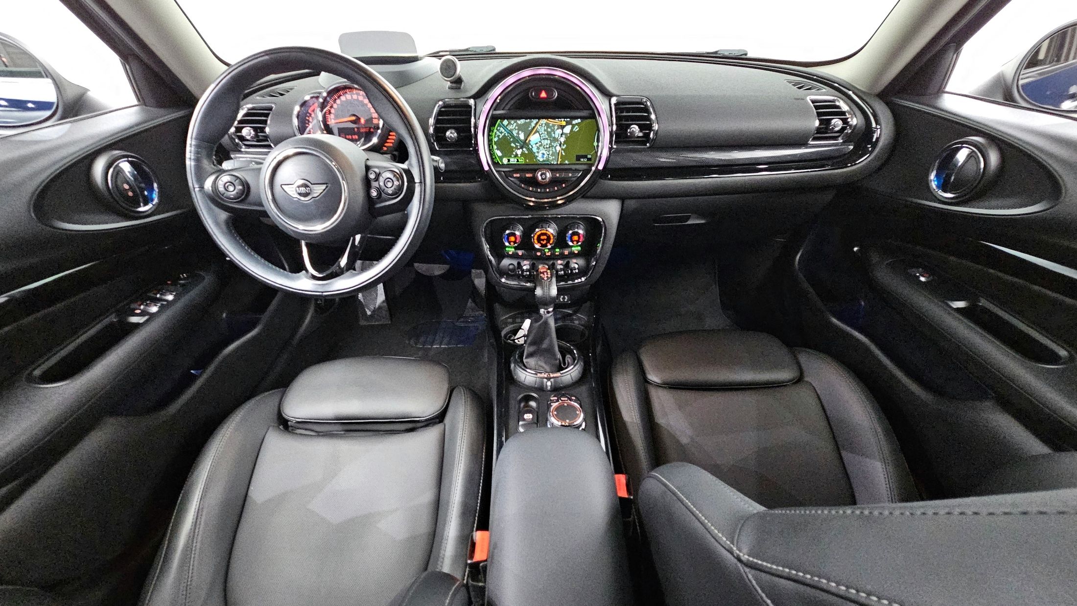 MINI CLUBMAN COOPER D 2016