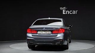 BMW 5-SERIES G30 2017