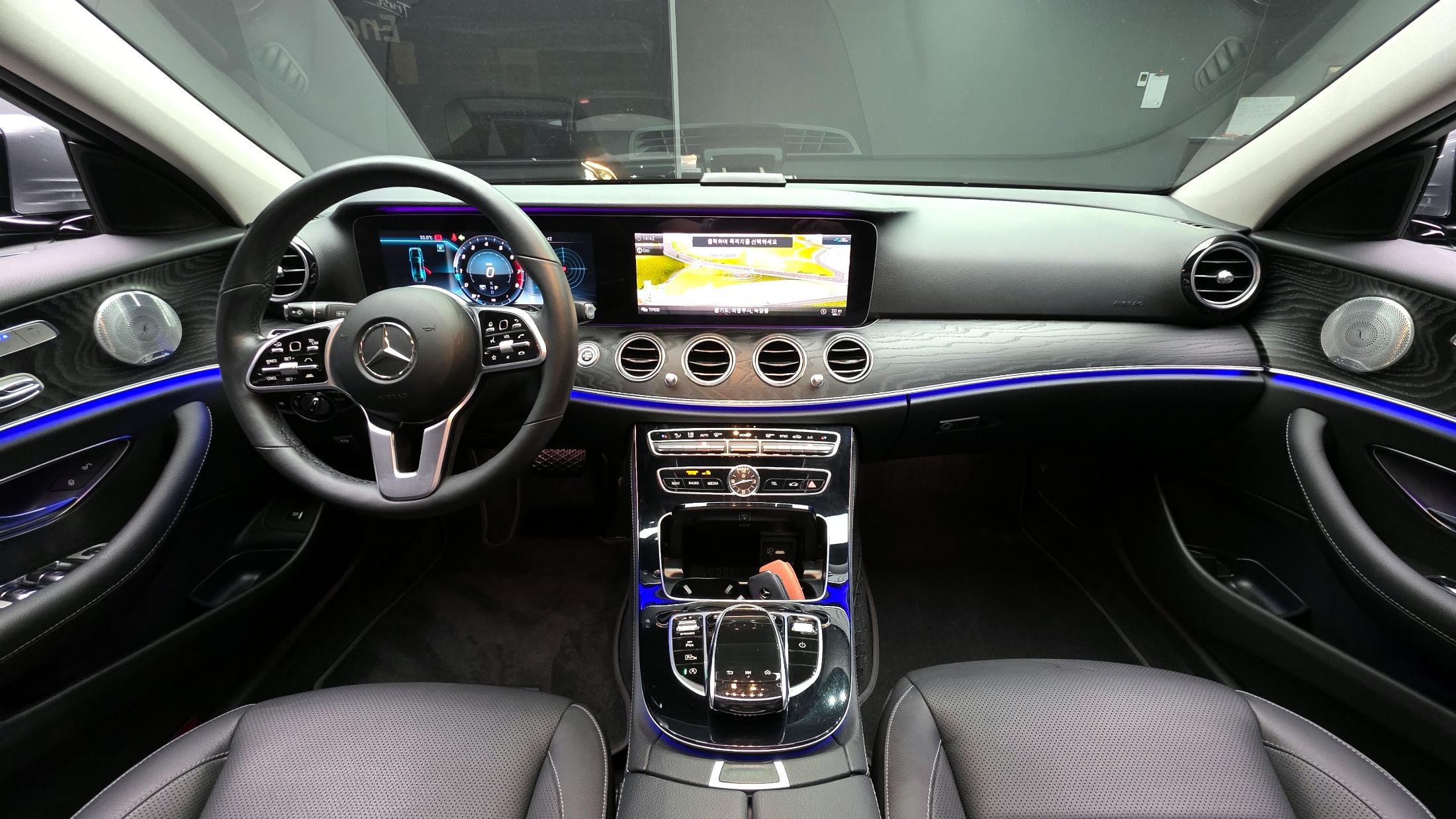 MERCEDES BENZ E-CLASS W213 2020