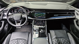 AUDI Q8 4M 2022