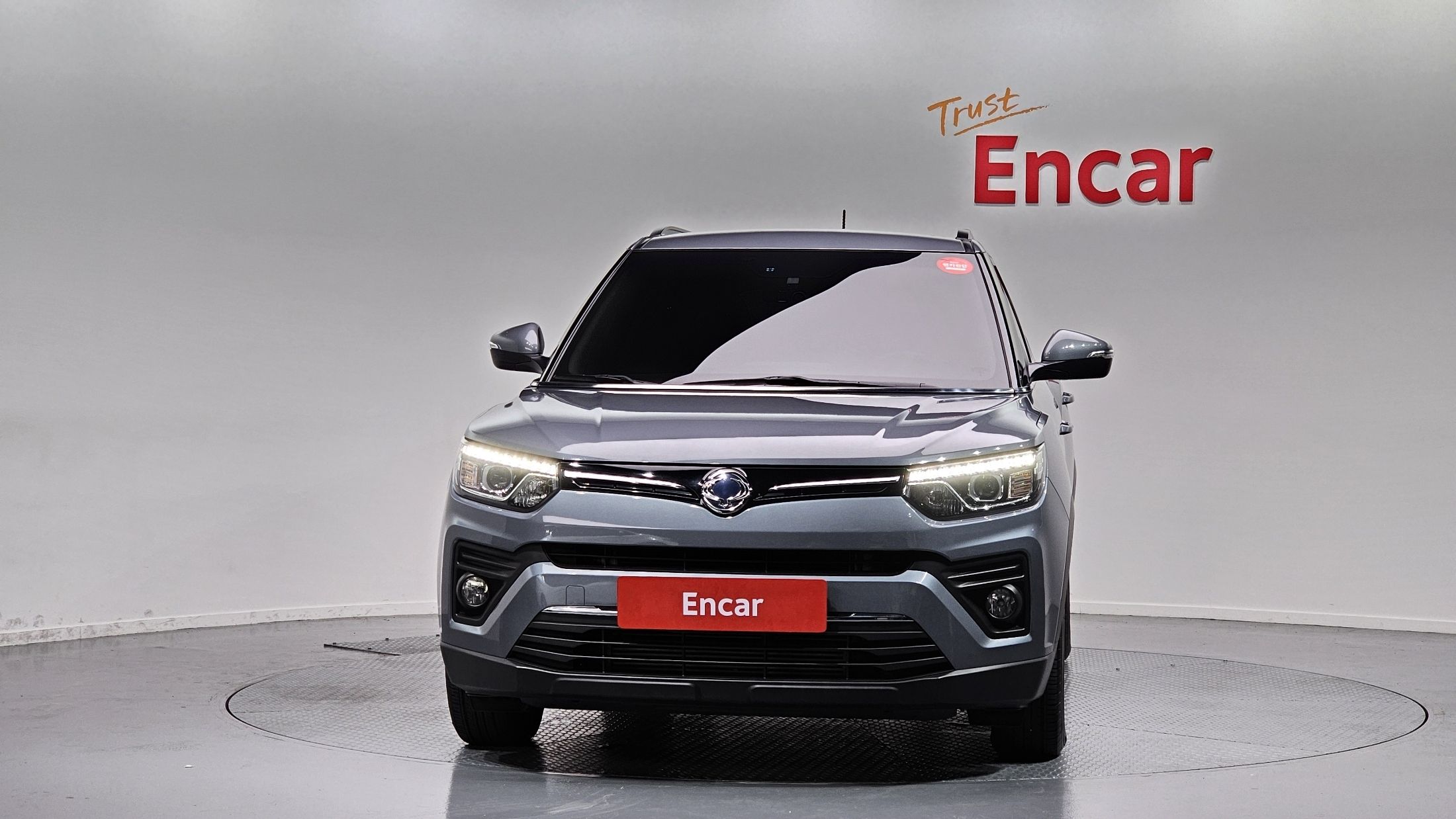 SSANGYONG TIVOLI VERY NEW 2019
