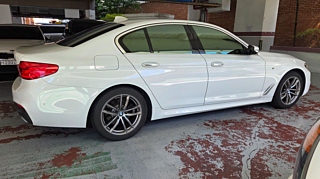 BMW 5-SERIES G30 2017