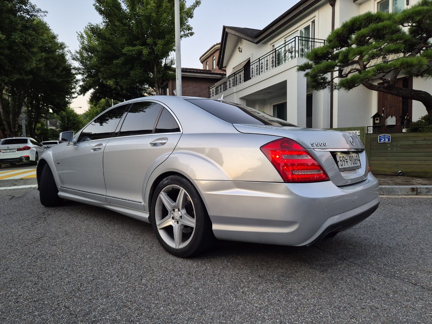 MERCEDES BENZ S-CLASS W221 2010