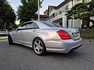 MERCEDES BENZ S-CLASS W221 2010