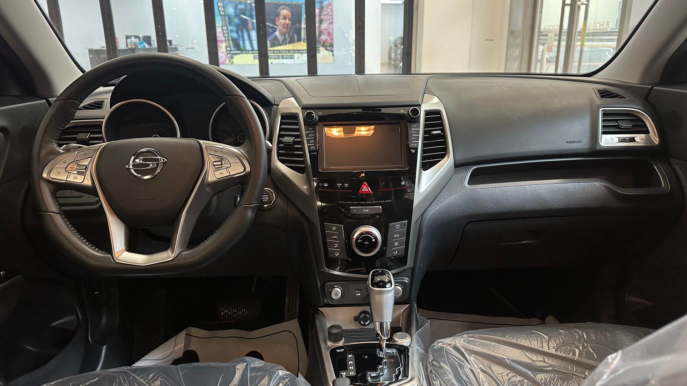SSANGYONG TIVOLI 2016