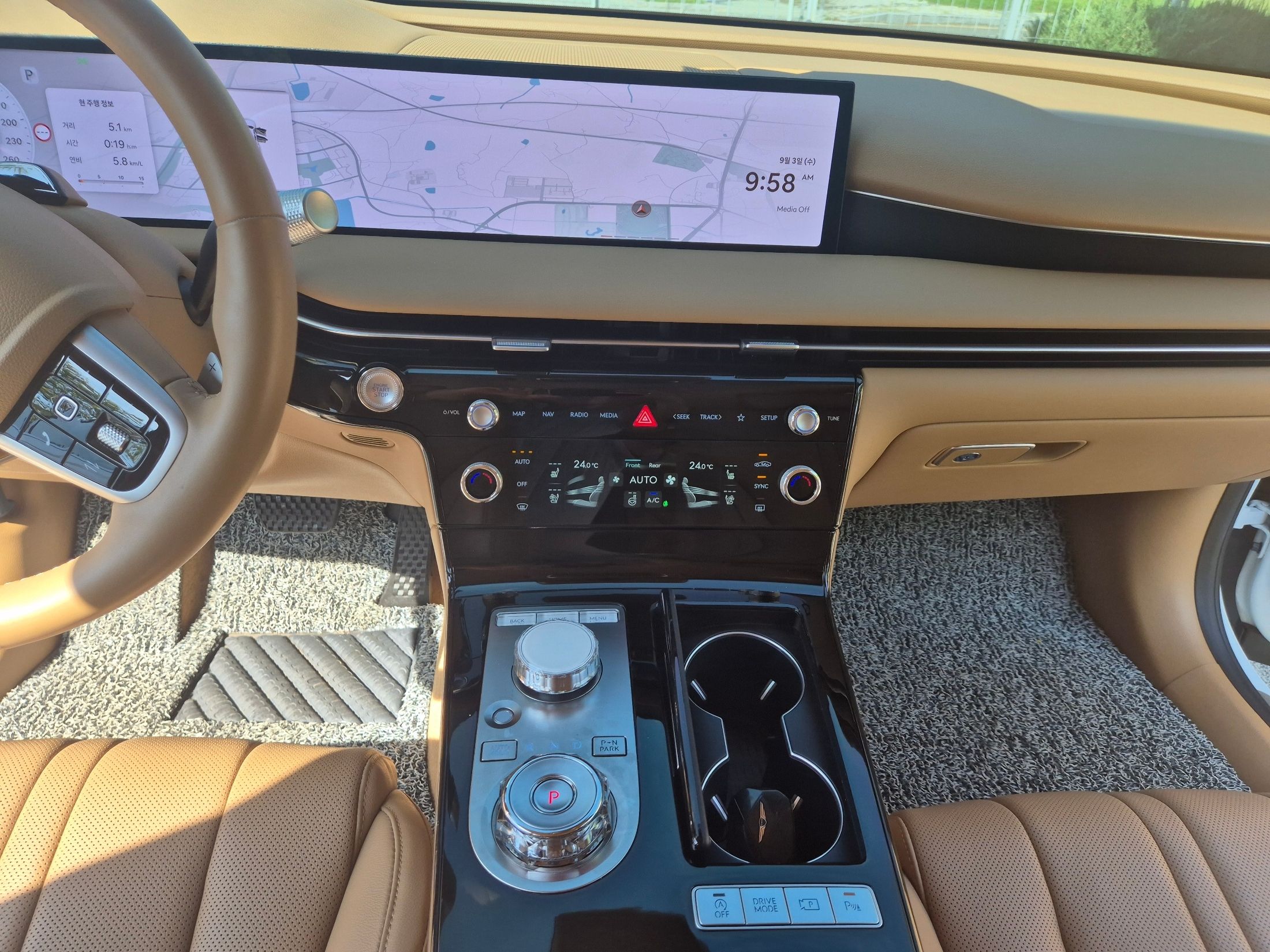 GENESIS G80 RG3 2024