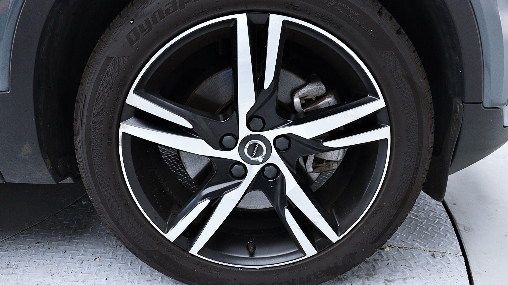 VOLVO XC40 2020