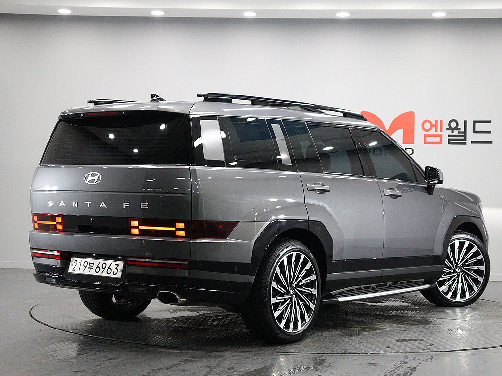 HYUNDAI SANTAFE MX5 2023
