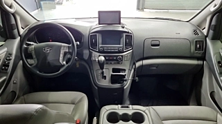 HYUNDAI STAREX GRAND  12 Seater LPi 2020