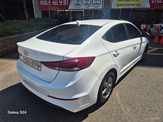 HYUNDAI AVANTE AD 2018