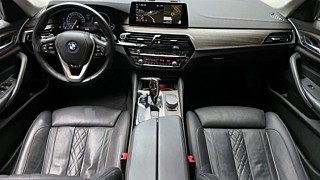 BMW 5-SERIES G30 2019