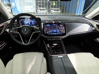 MERCEDES BENZ E-CLASS W214  E200 Avantgarde 2024