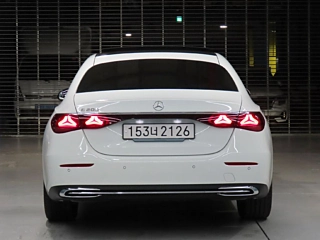 MERCEDES BENZ E-CLASS W214  E200 Avantgarde 2024