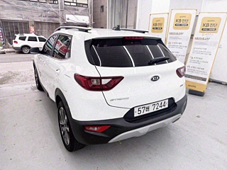 KIA STONIC 2018