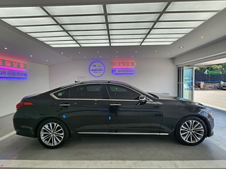 HYUNDAI GENESIS DH 2016