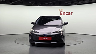 TOYOTA PRIUS 2018