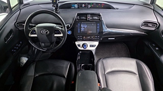 TOYOTA PRIUS 2018