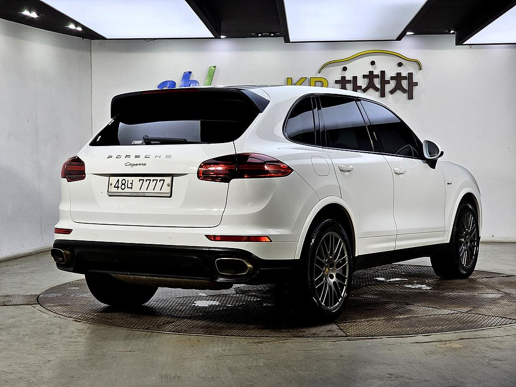 PORSCHE CAYENNE 2017