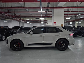 PORSCHE MACAN 2022
