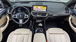 BMW IX3 2024