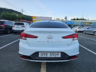 HYUNDAI AVANTE AD 2019