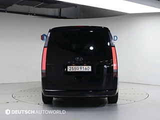 HYUNDAI STARIA  Lounge 9 Seater 2021