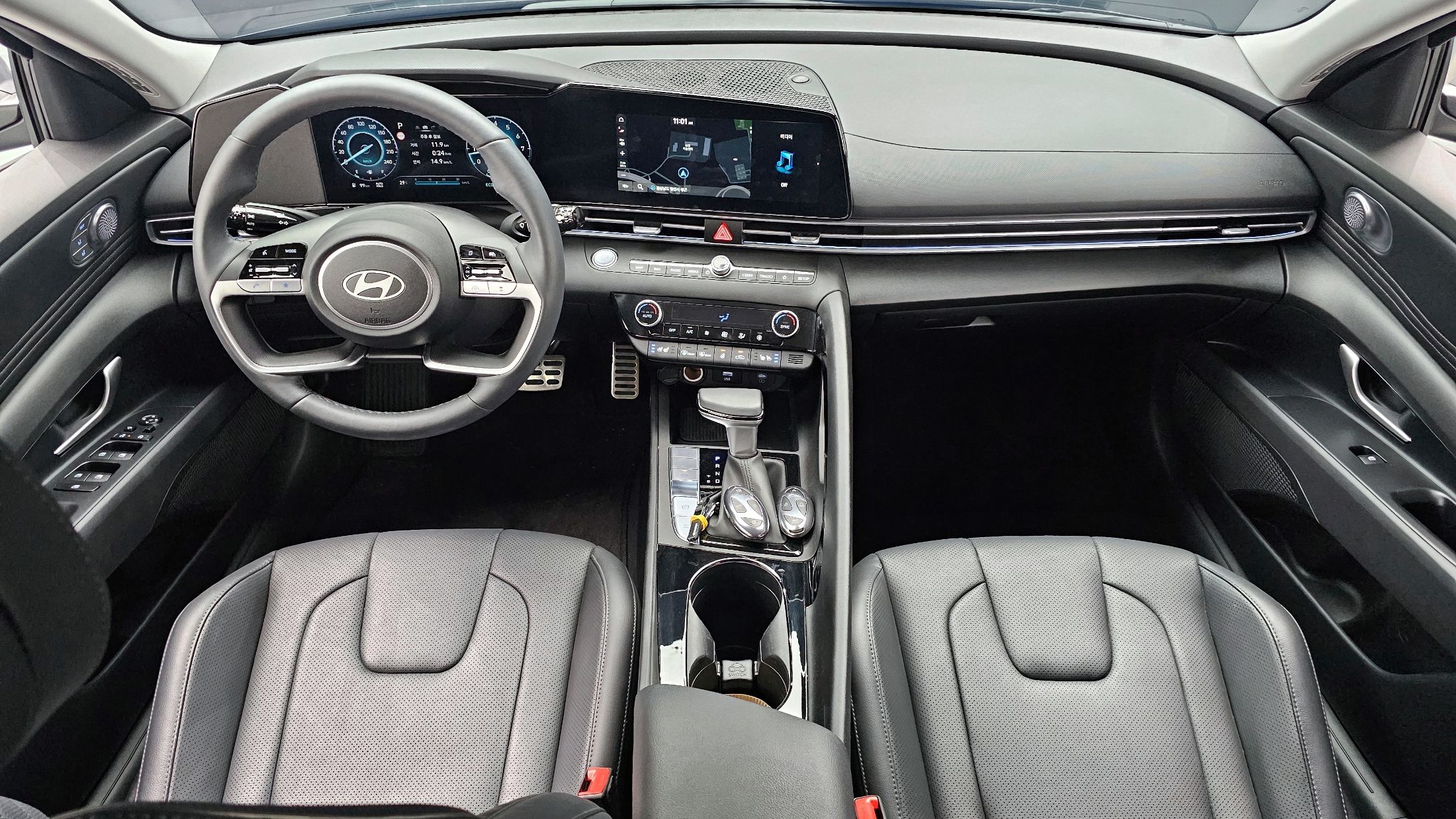 HYUNDAI AVANTE CN7 2024