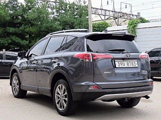 TOYOTA RAV4 2017