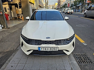 KIA K5 HYBRID  3 GENERATION Signature 2020