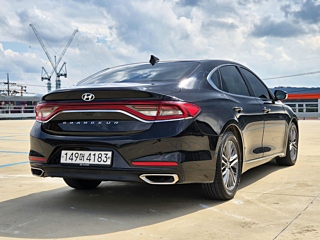 HYUNDAI GRANDEUR IG 2016