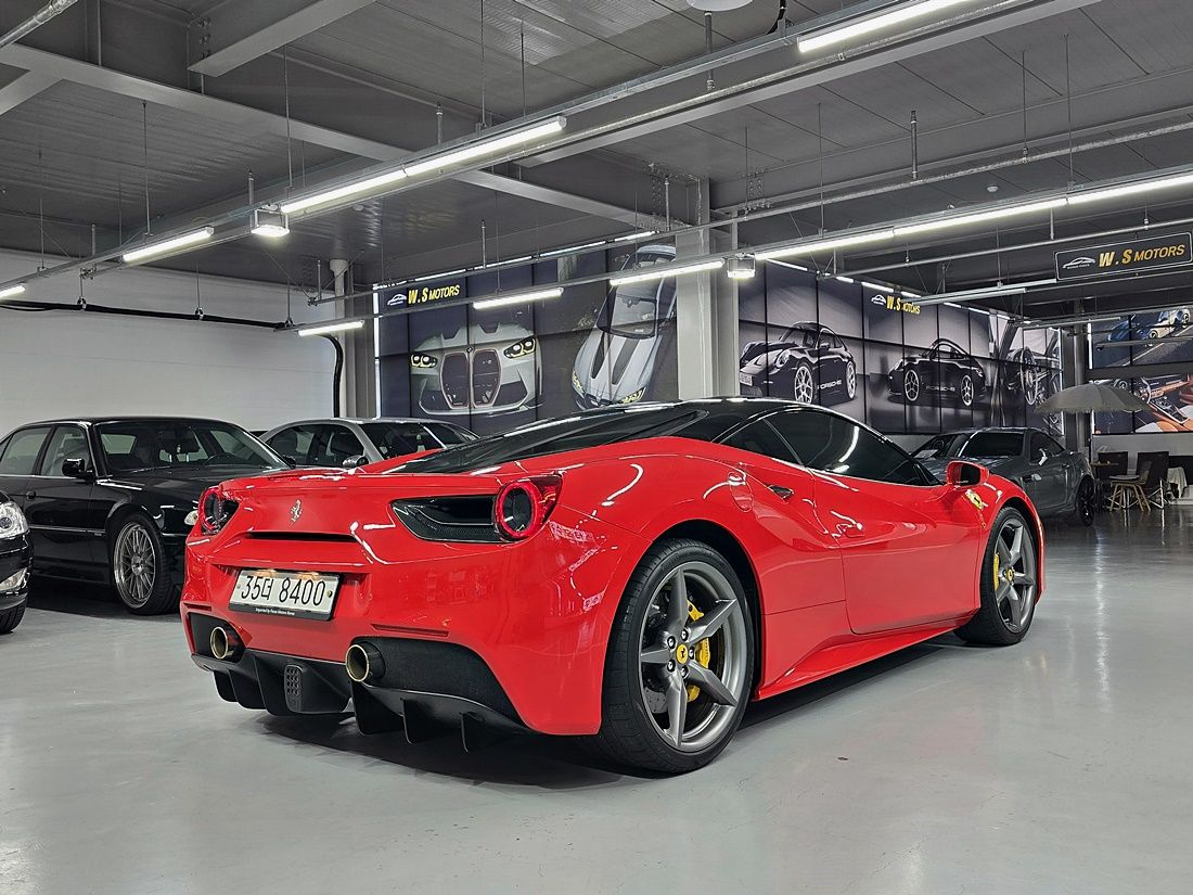 FERRARI 488 GTB 2017