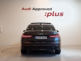AUDI A6 C8 2025