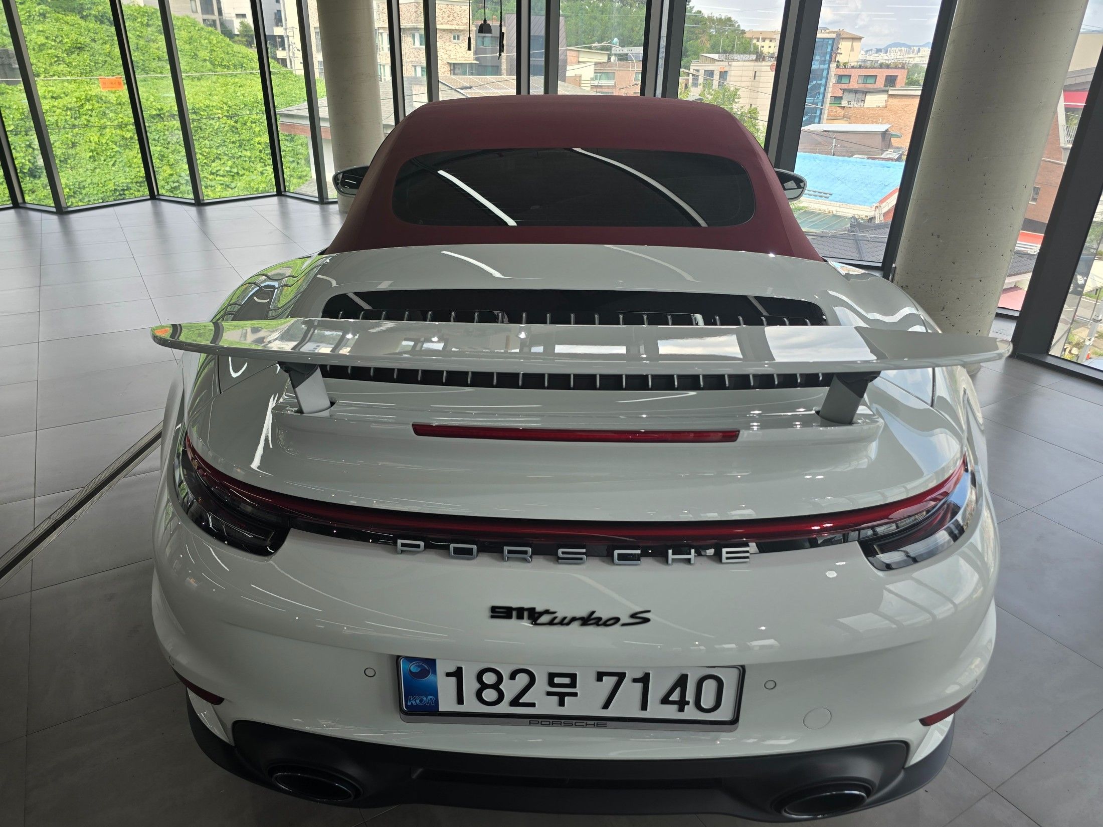 PORSCHE 911 992 2024