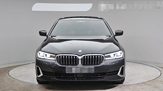 BMW 5-SERIES G30  520i Luxury 2022